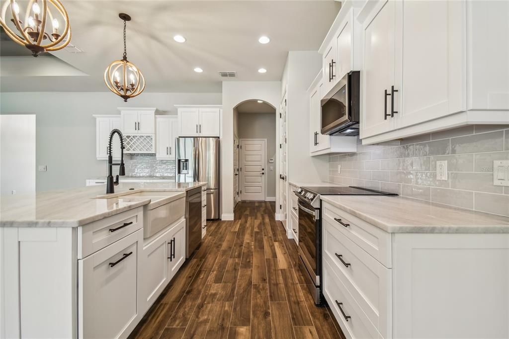 For Rent: $3,495 (4 beds, 3 baths, 2621 Square Feet)