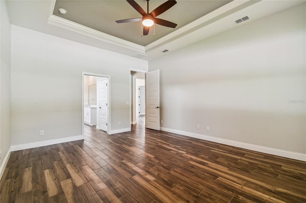 For Rent: $3,495 (4 beds, 3 baths, 2621 Square Feet)