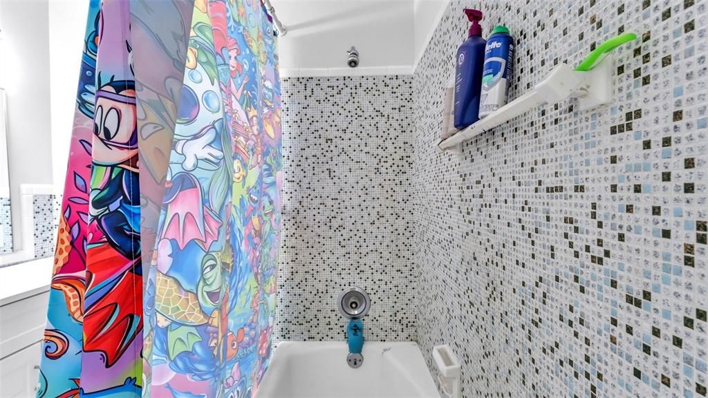 На продажу: $350,000 (3 спален, 2 ванн, 1862 Квадратных фут)