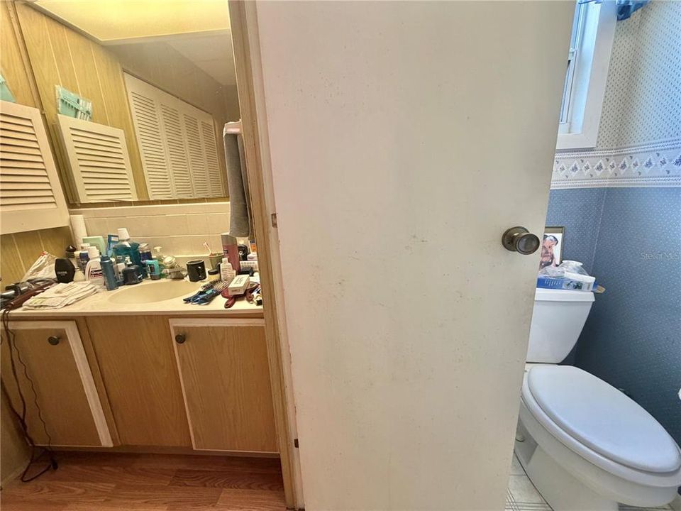 For Sale: $80,000 (2 beds, 2 baths, 1056 Square Feet)