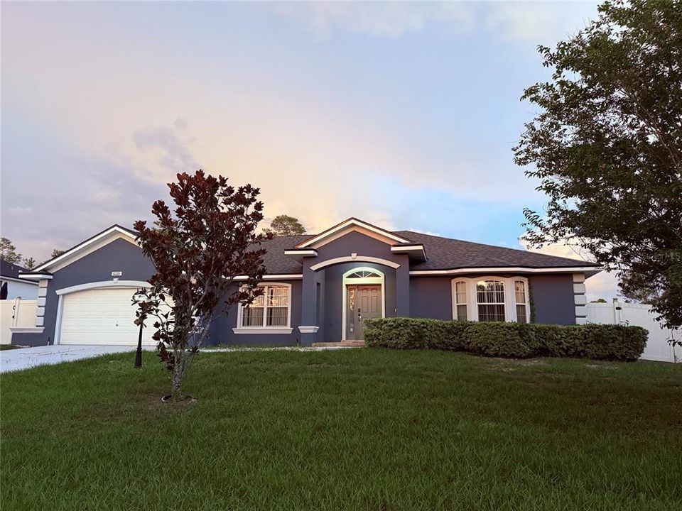 For Sale: $395,900 (3 beds, 3 baths, 2327 Square Feet)
