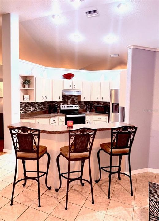 For Sale: $395,900 (3 beds, 3 baths, 2327 Square Feet)
