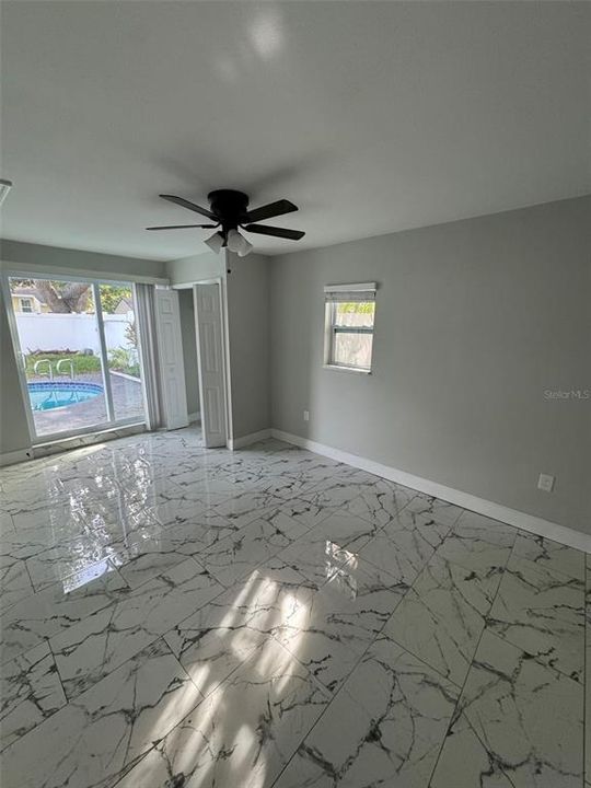 En Renta: $3,295 (3 camas, 2 baños, 1099 Pies cuadrados)