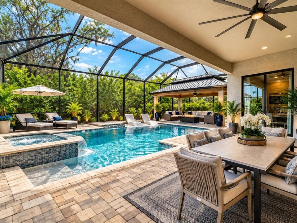 Activo con contrato: $985,000 (4 camas, 4 baños, 2868 Pies cuadrados)