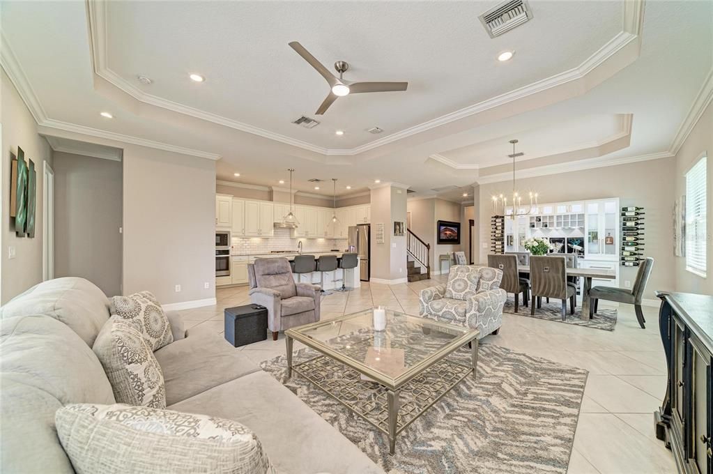 Activo con contrato: $985,000 (4 camas, 4 baños, 2868 Pies cuadrados)
