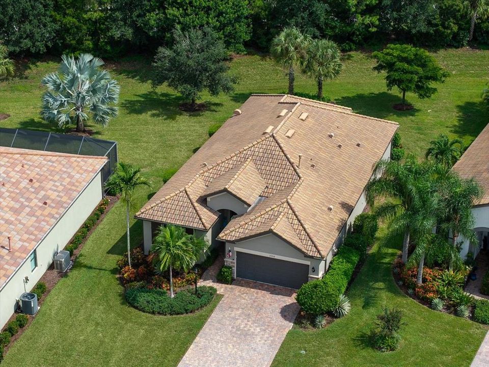En Venta: $599,900 (2 camas, 2 baños, 1870 Pies cuadrados)
