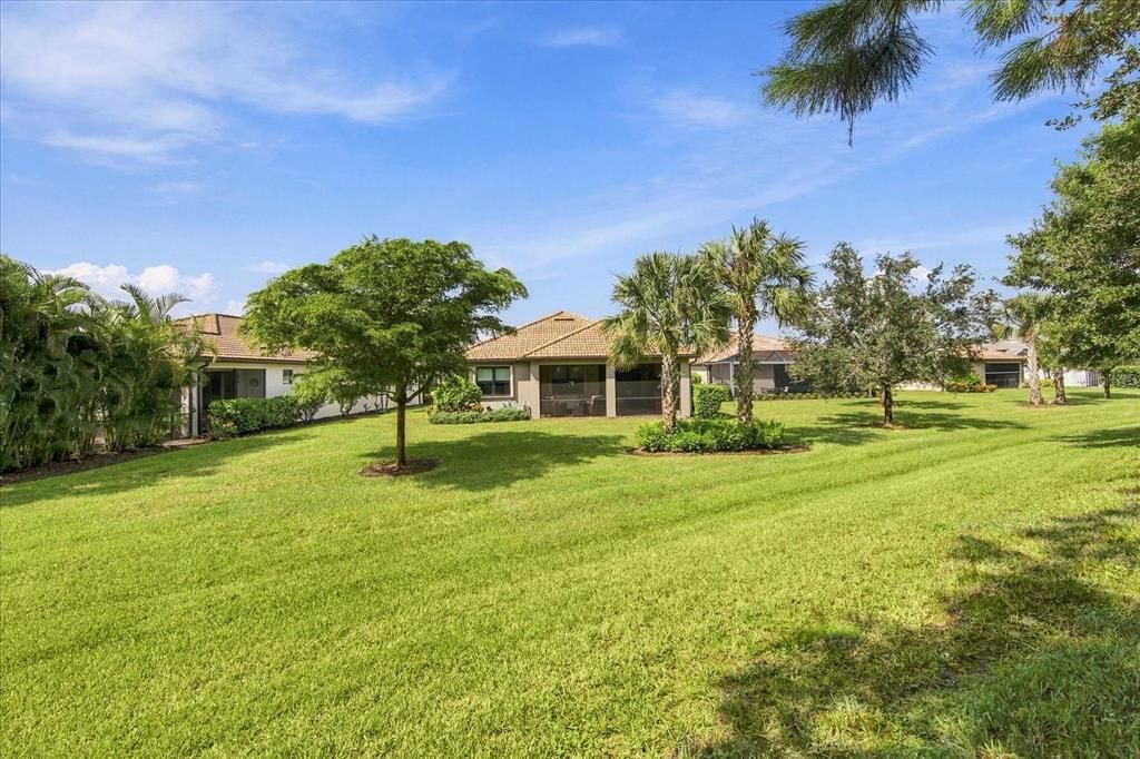 En Venta: $599,900 (2 camas, 2 baños, 1870 Pies cuadrados)