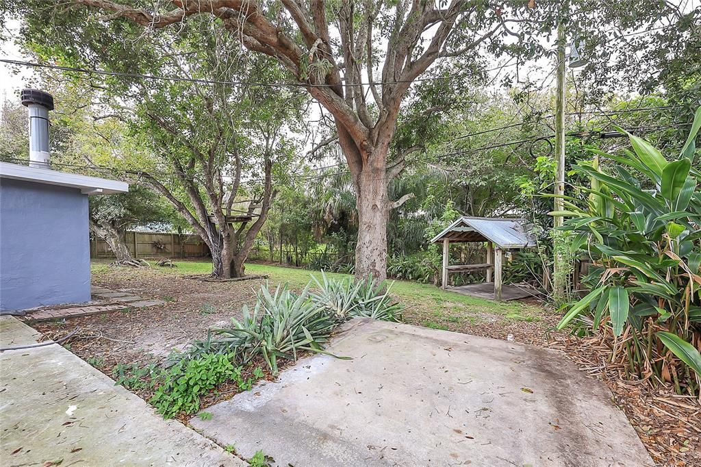 En Venta: $295,000 (3 camas, 2 baños, 1272 Pies cuadrados)