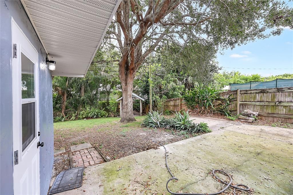 En Venta: $295,000 (3 camas, 2 baños, 1272 Pies cuadrados)