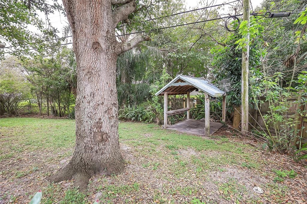 En Venta: $295,000 (3 camas, 2 baños, 1272 Pies cuadrados)