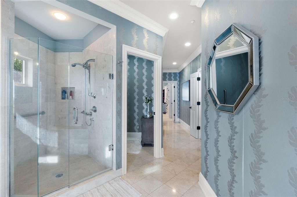 На продажу: $3,299,000 (5 спален, 2 ванн, 3252 Квадратных фут)