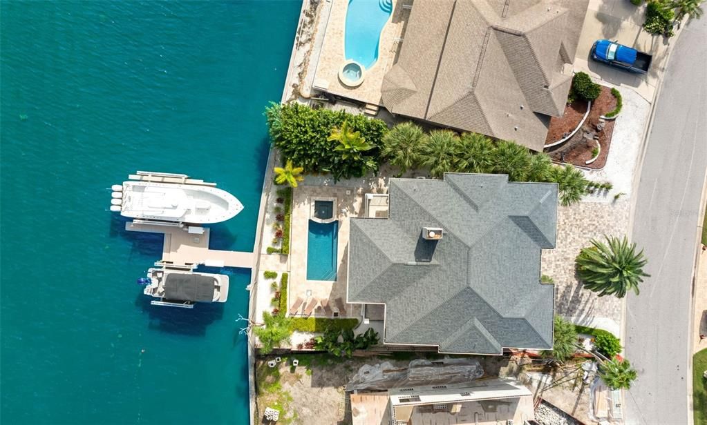 На продажу: $3,299,000 (5 спален, 2 ванн, 3252 Квадратных фут)