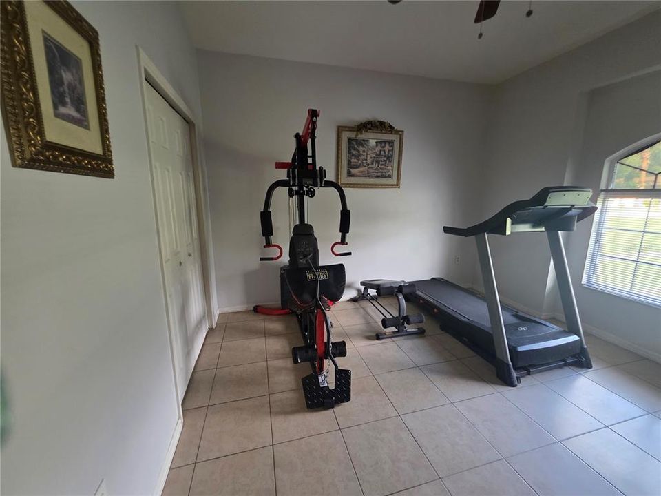 На продажу: $199,000 (3 спален, 2 ванн, 1674 Квадратных фут)