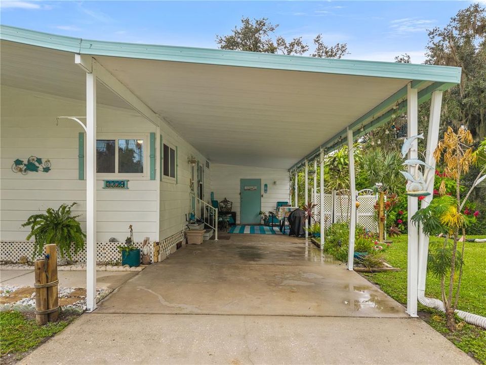 For Sale: $140,000 (2 beds, 2 baths, 1096 Square Feet)