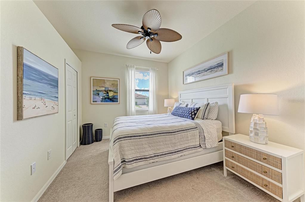Active With Contract: $335,000 (3 beds, 2 baths, 1416 Square Feet)