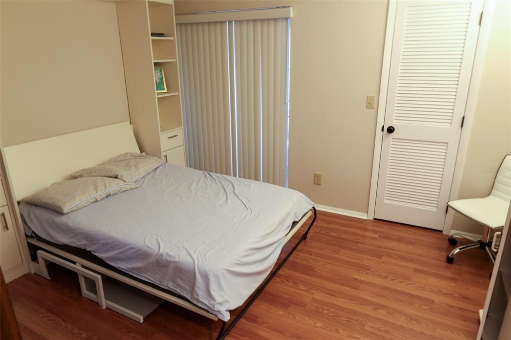 For Rent: $2,100 (2 beds, 2 baths, 1250 Square Feet)