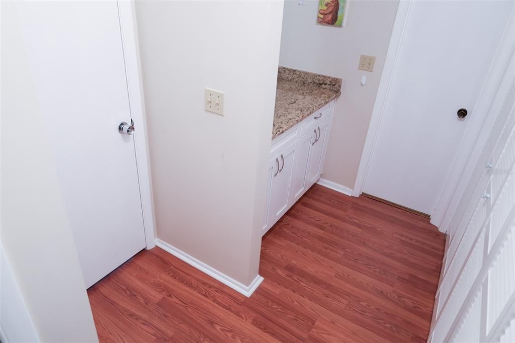 For Rent: $2,100 (2 beds, 2 baths, 1250 Square Feet)