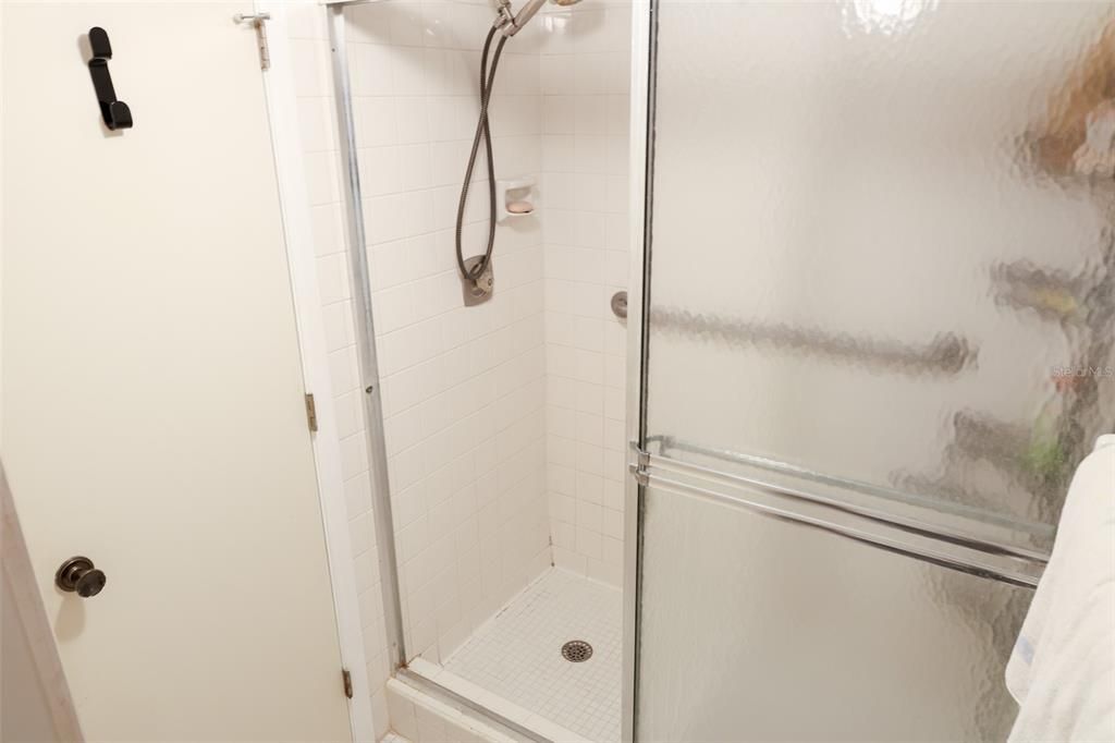 For Rent: $2,100 (2 beds, 2 baths, 1250 Square Feet)