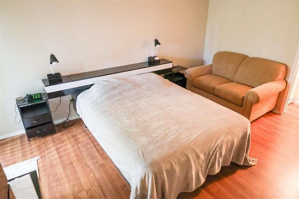 For Rent: $2,100 (2 beds, 2 baths, 1250 Square Feet)