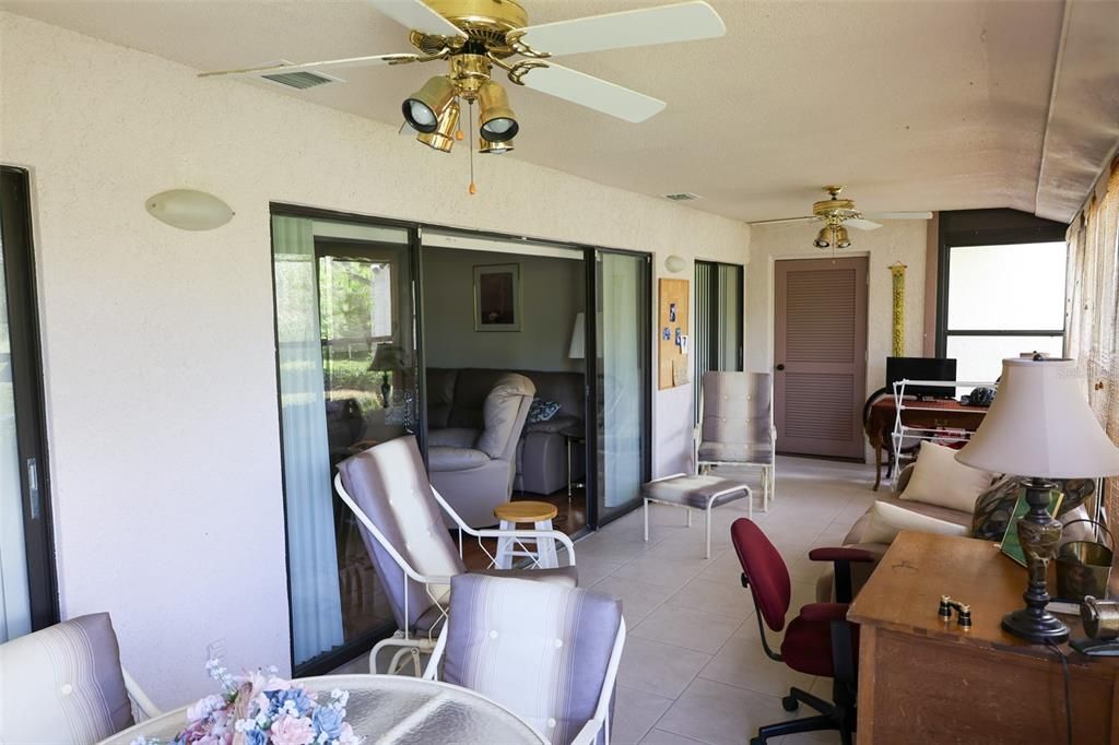 For Rent: $2,100 (2 beds, 2 baths, 1250 Square Feet)