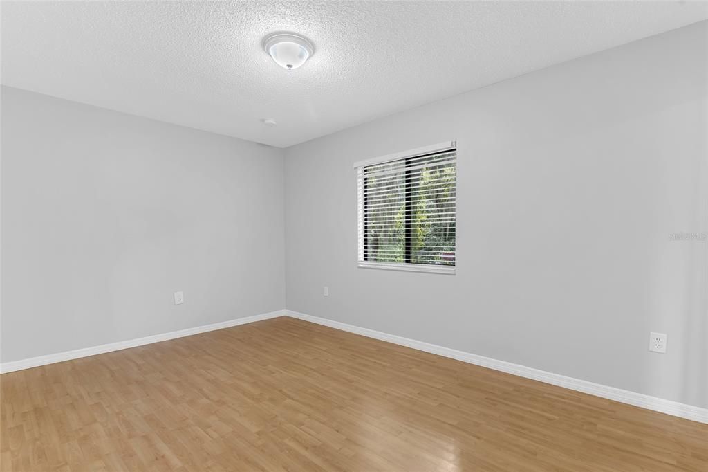 En Venta: $345,000 (3 camas, 2 baños, 1310 Pies cuadrados)