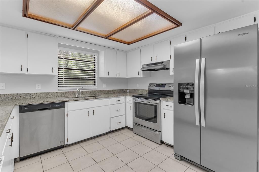 En Venta: $345,000 (3 camas, 2 baños, 1310 Pies cuadrados)