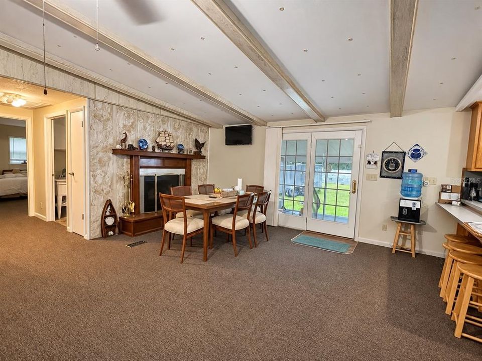 For Sale: $180,000 (4 beds, 2 baths, 1876 Square Feet)