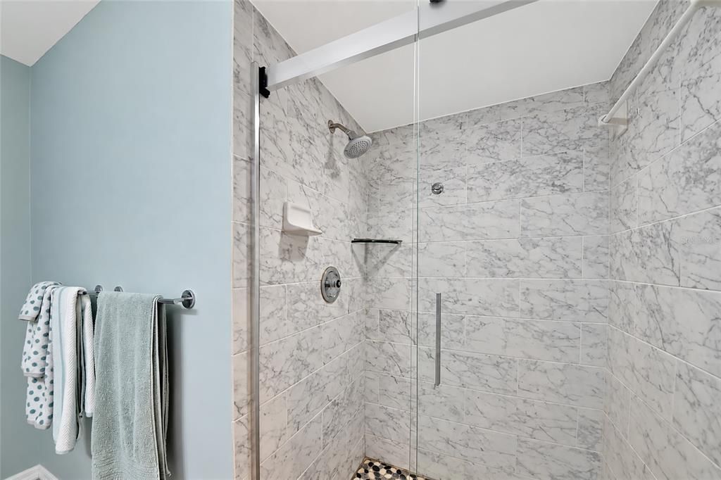 En Venta: $215,000 (2 camas, 2 baños, 1032 Pies cuadrados)