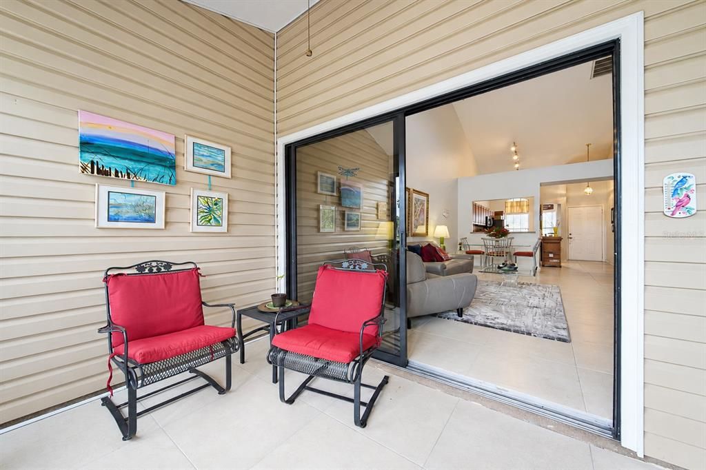 For Sale: $267,990 (2 beds, 2 baths, 1179 Square Feet)