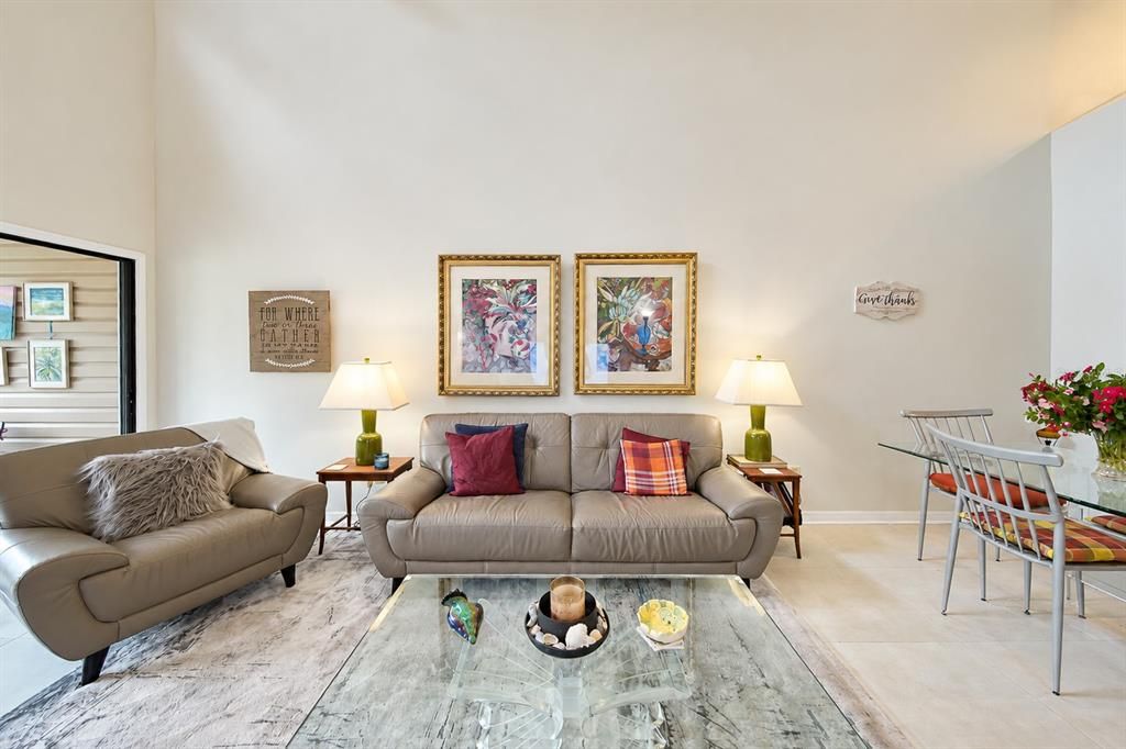 For Sale: $267,990 (2 beds, 2 baths, 1179 Square Feet)