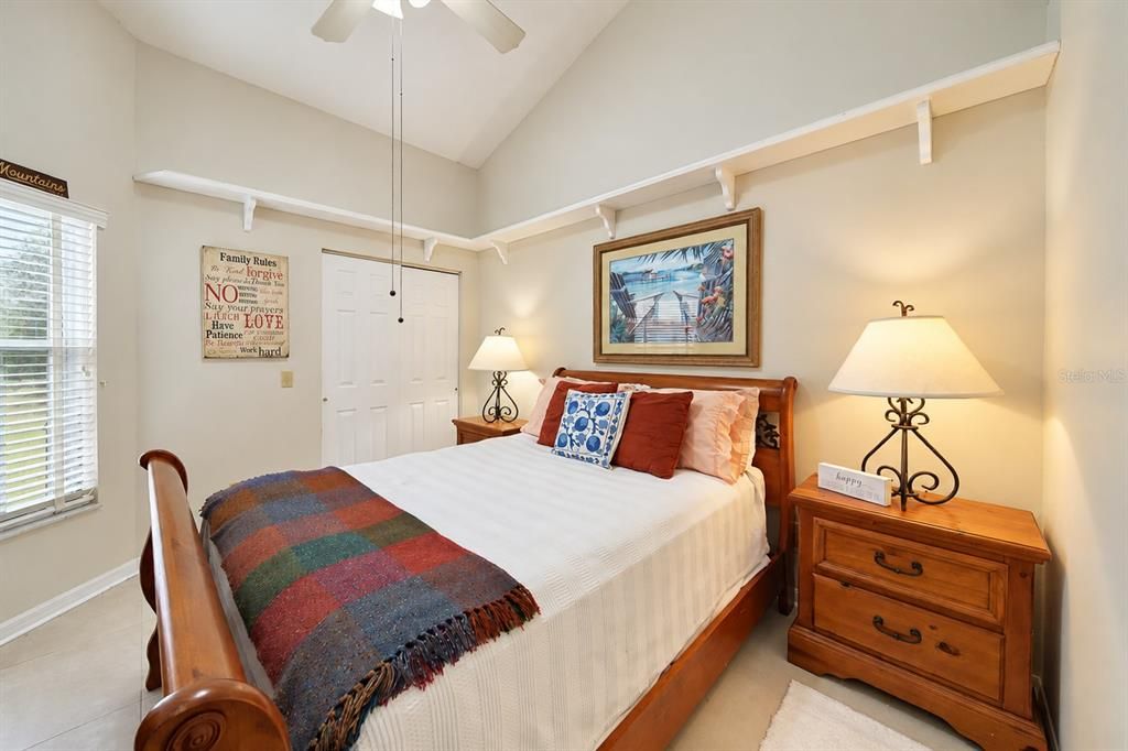 For Sale: $267,990 (2 beds, 2 baths, 1179 Square Feet)