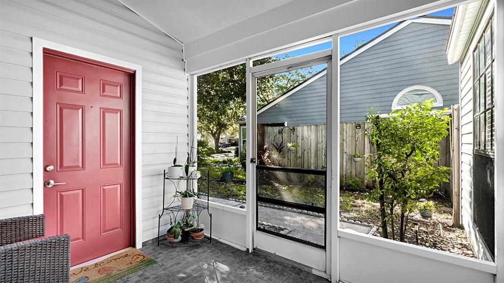 For Sale: $280,000 (2 beds, 2 baths, 1128 Square Feet)