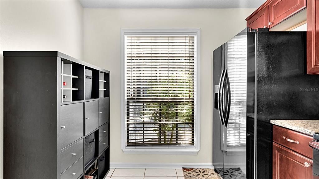 For Sale: $280,000 (2 beds, 2 baths, 1128 Square Feet)