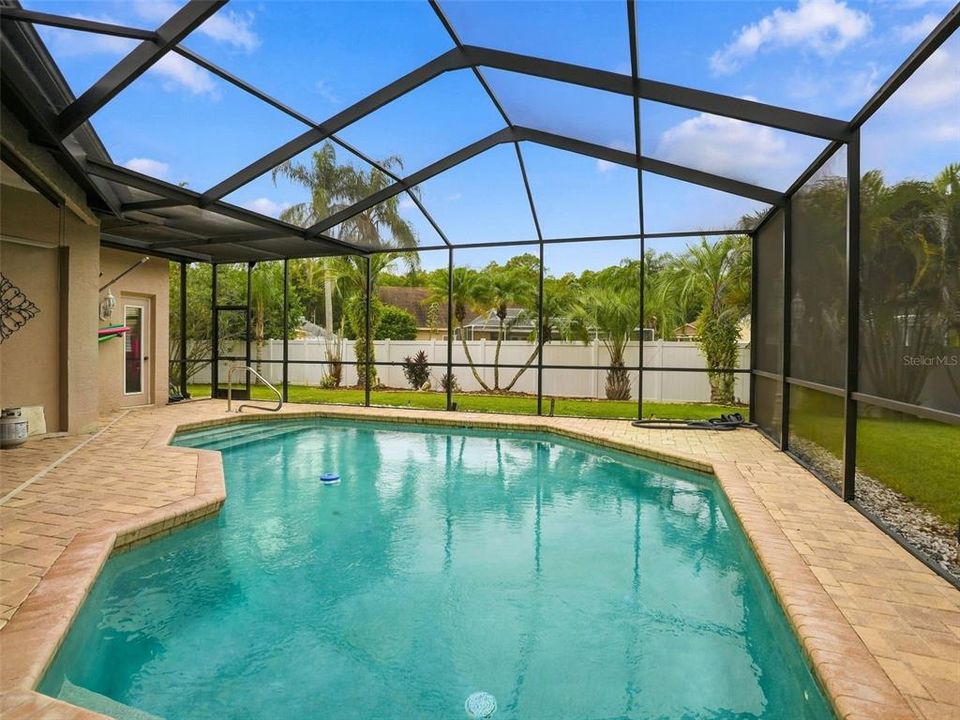 En Venta: $629,900 (4 camas, 3 baños, 2727 Pies cuadrados)