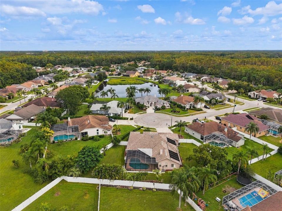 En Venta: $629,900 (4 camas, 3 baños, 2727 Pies cuadrados)