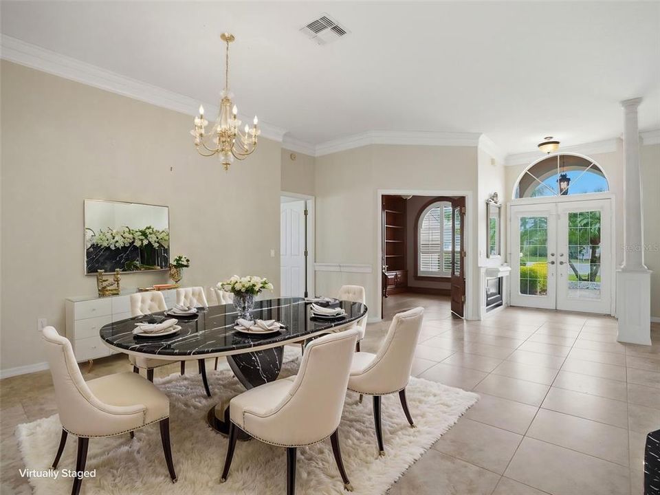 En Venta: $629,900 (4 camas, 3 baños, 2727 Pies cuadrados)