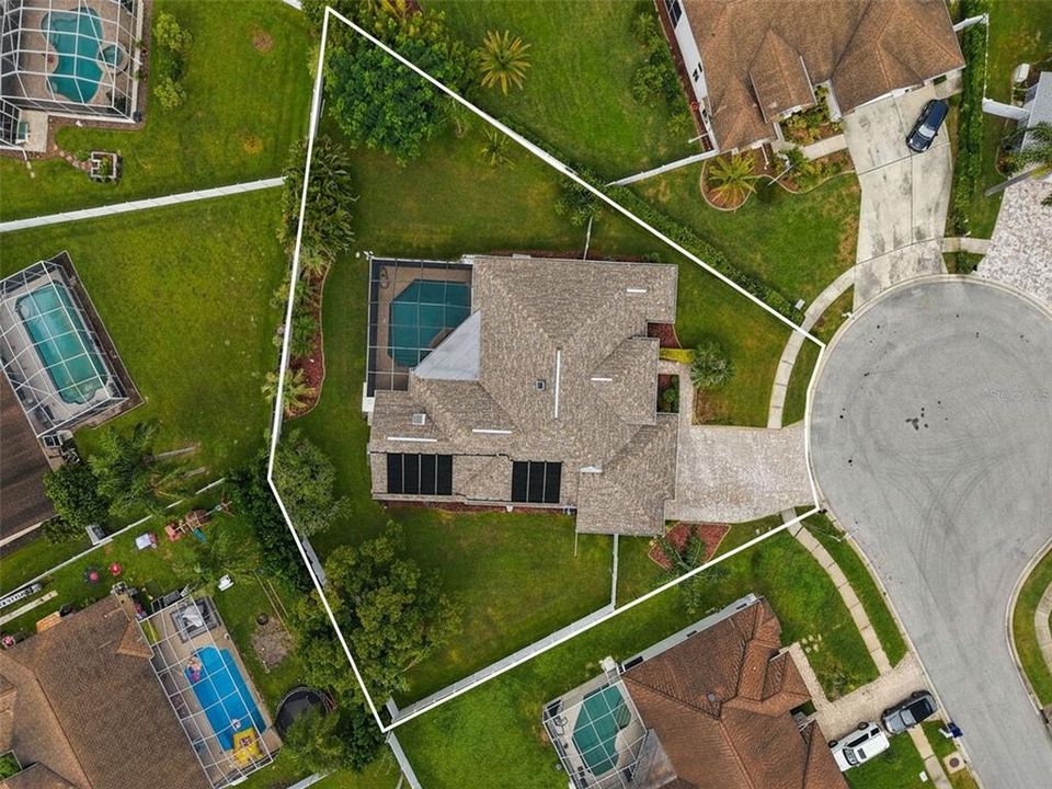 En Venta: $629,900 (4 camas, 3 baños, 2727 Pies cuadrados)