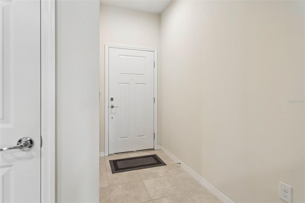 For Sale: $248,900 (2 beds, 2 baths, 1588 Square Feet)