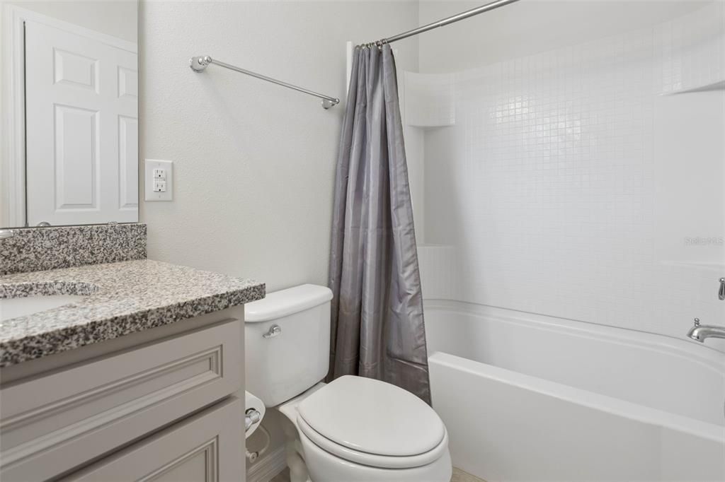 For Sale: $248,900 (2 beds, 2 baths, 1588 Square Feet)