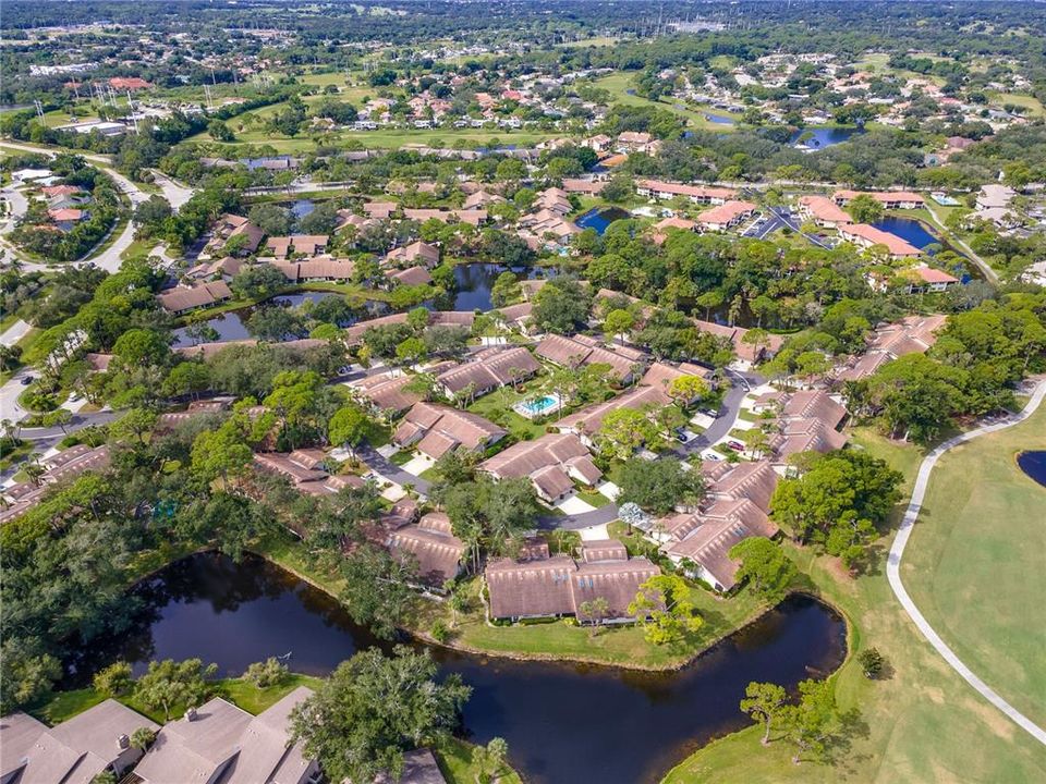На продажу: $324,790 (2 спален, 2 ванн, 1265 Квадратных фут)