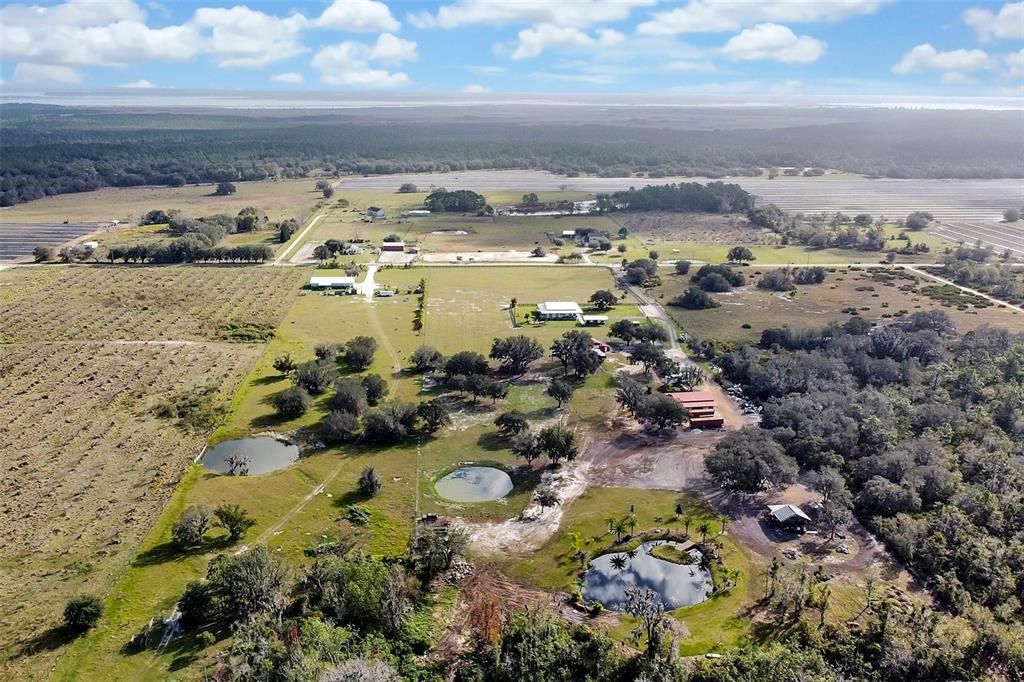 待售: $895,000 (24.00 acres)