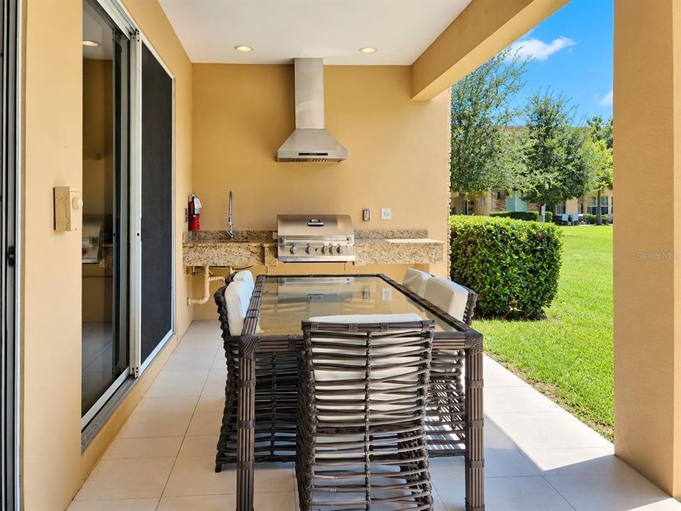En Venta: $390,000 (3 camas, 3 baños, 2181 Pies cuadrados)