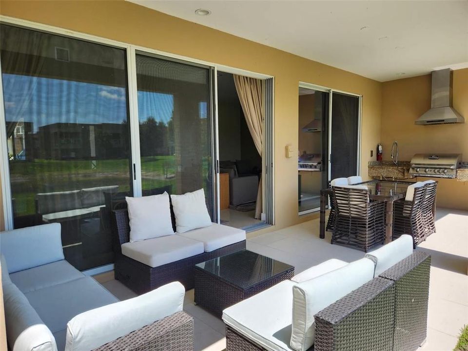 En Venta: $390,000 (3 camas, 3 baños, 2181 Pies cuadrados)