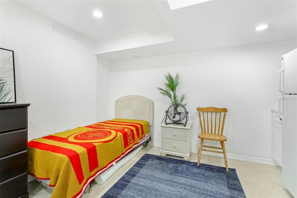 For Sale: $800,000 (5 beds, 4 baths, 3435 Square Feet)
