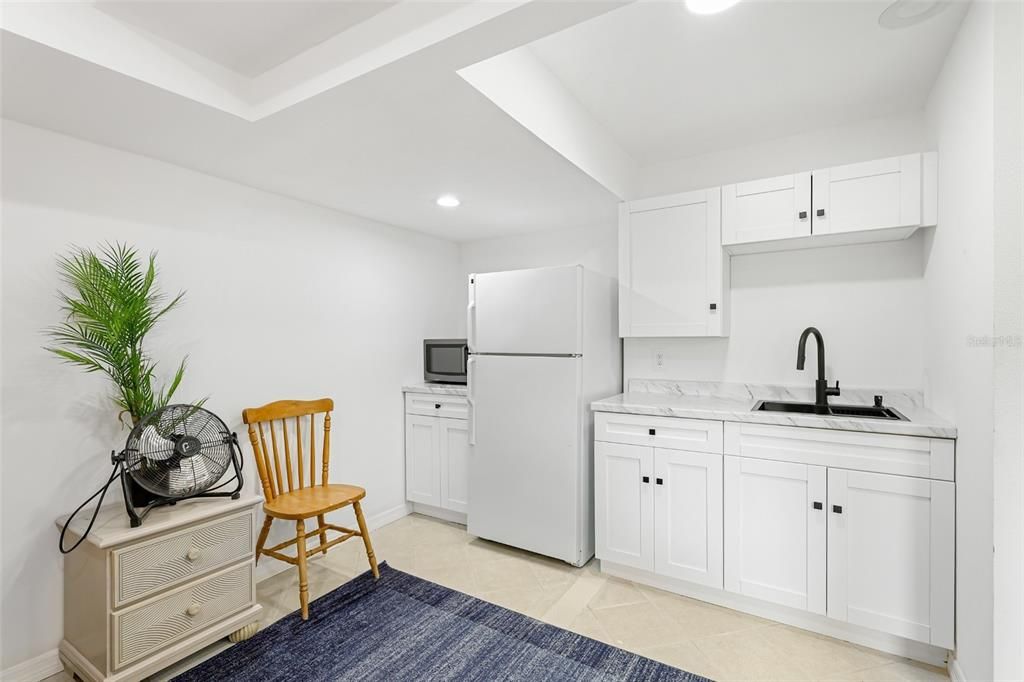 For Sale: $800,000 (5 beds, 4 baths, 3435 Square Feet)