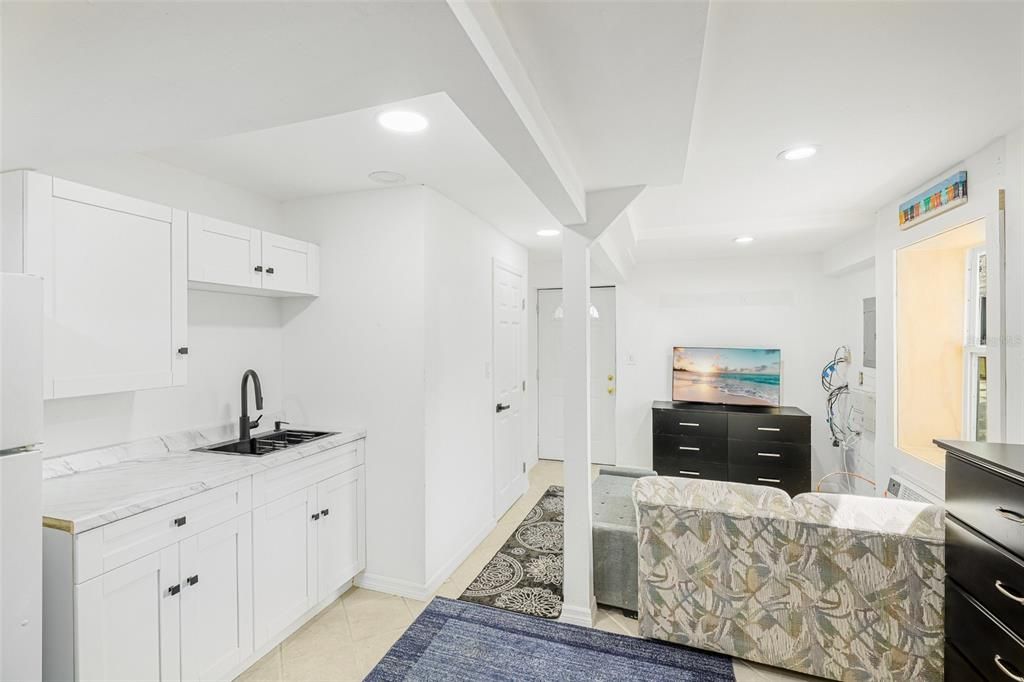 For Sale: $800,000 (5 beds, 4 baths, 3435 Square Feet)