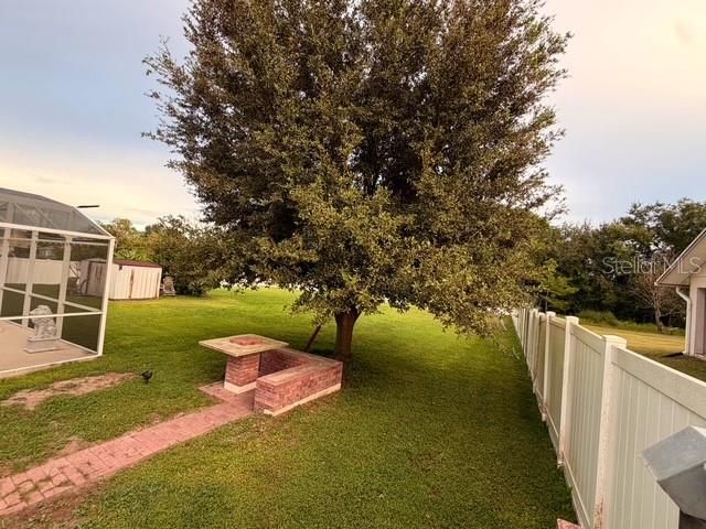 Под контрактом: $439,990 (4 спален, 2 ванн, 1735 Квадратных фут)