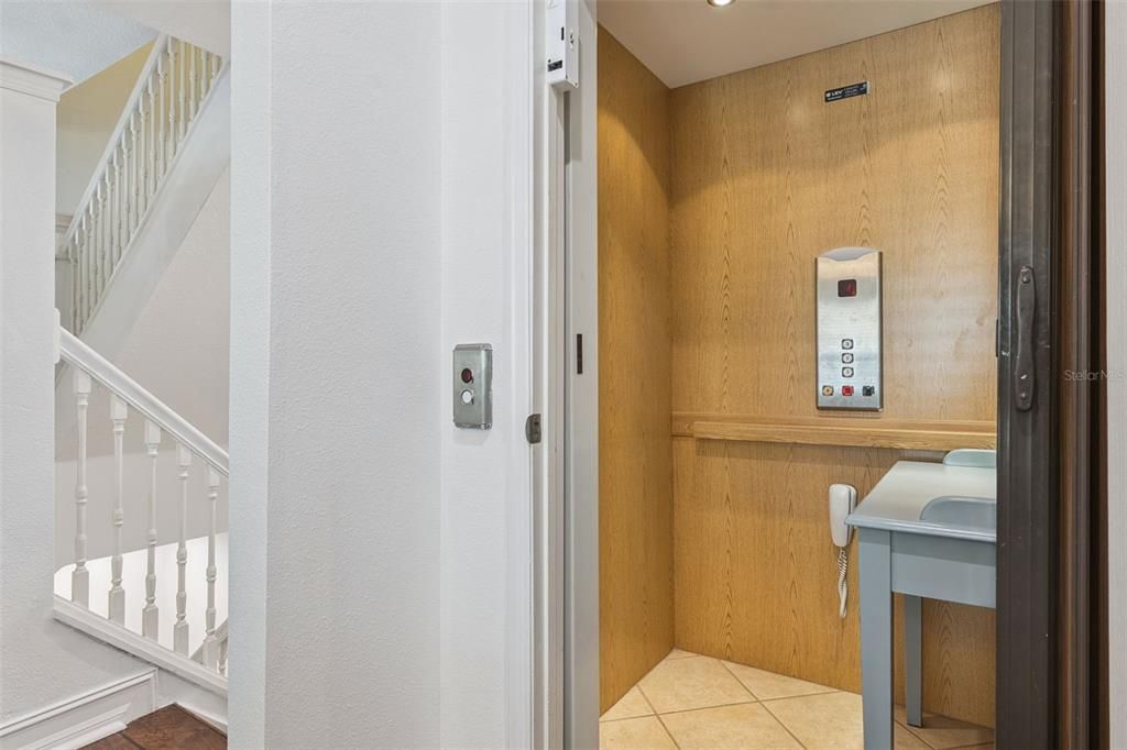 На продажу: $489,000 (4 спален, 3 ванн, 2132 Квадратных фут)