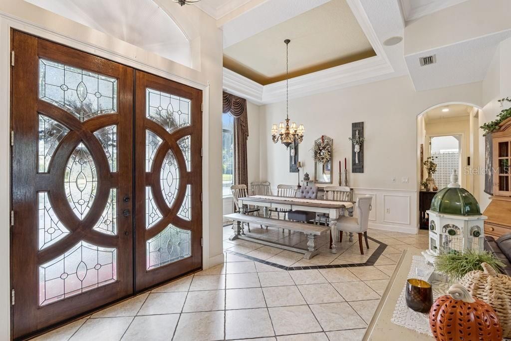 En Venta: $1,200,000 (5 camas, 4 baños, 3951 Pies cuadrados)
