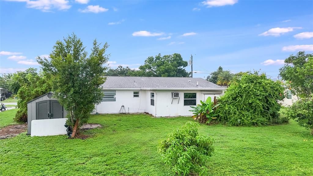 For Sale: $169,900 (2 beds, 2 baths, 1119 Square Feet)